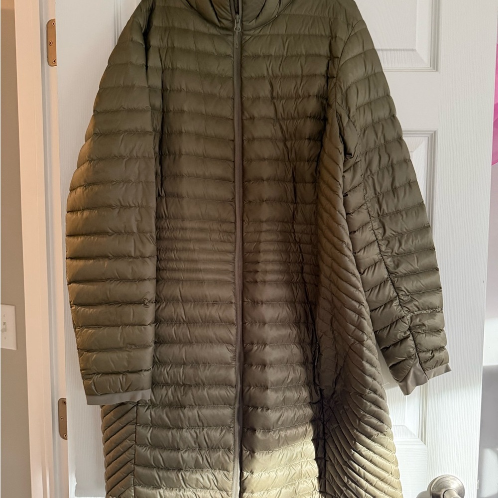 Duluth Trading Co Olive Green Packable Women's Coat